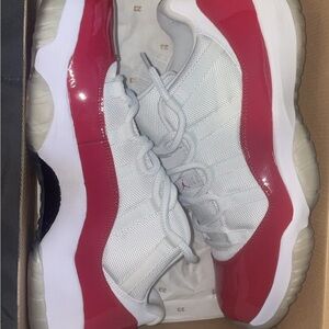 Jordan 11 cherry low